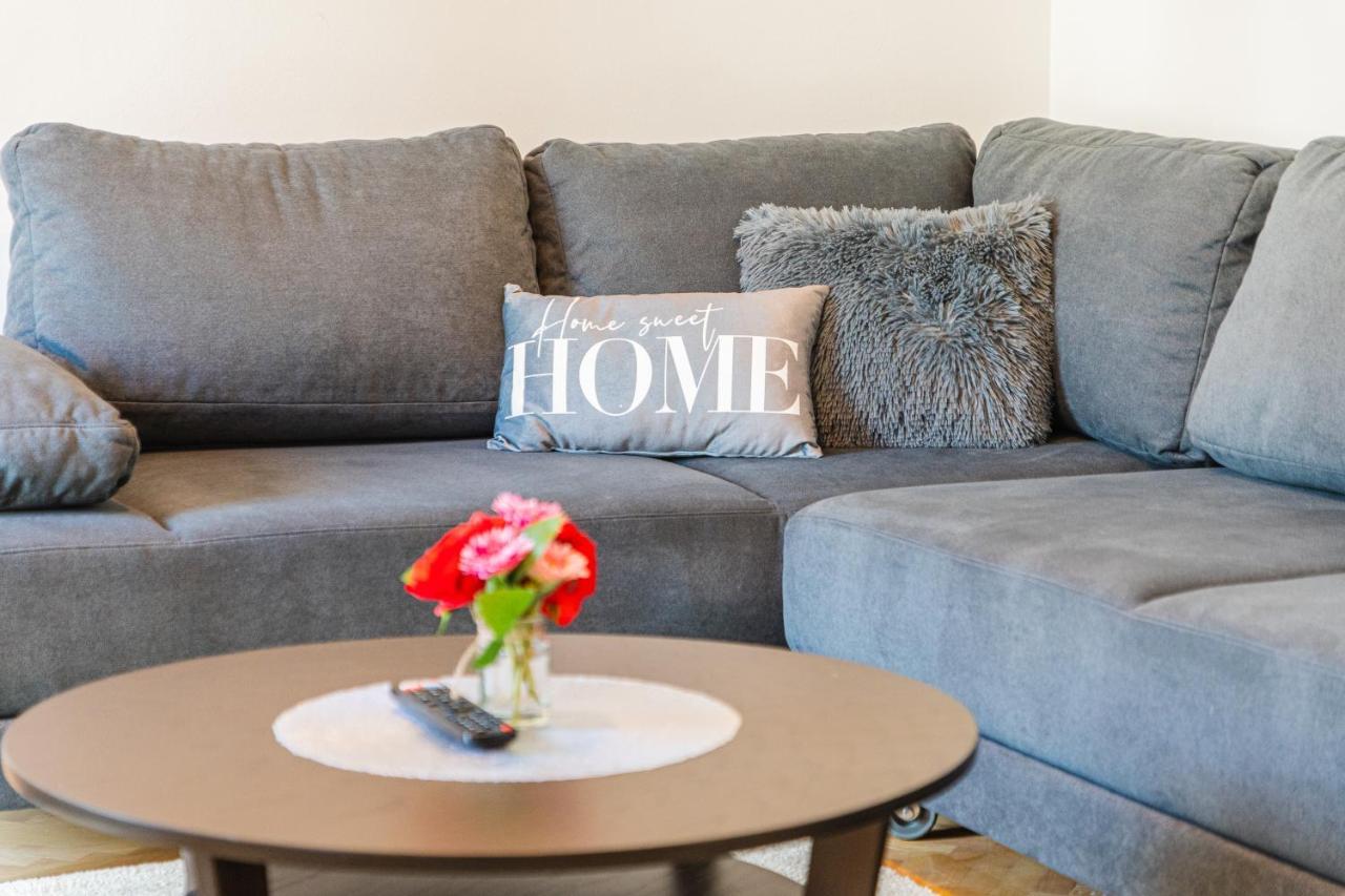 Апартаменты Flexible Selfcheckins 47 - Zagreb - Two Loggia - New - 3 Beedroms - 2 Wc Экстерьер фото